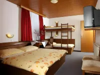 Pri Ancki B&B Ljubljana Suburbs فنادق في Pustal