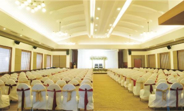 The Mercy Luxury Business Hotel