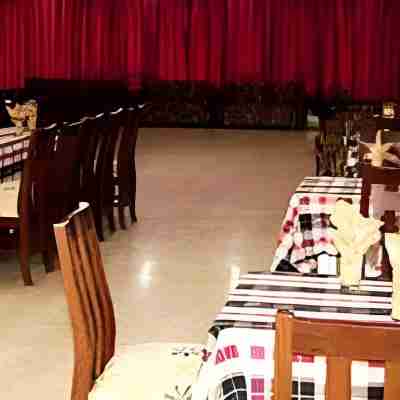 Hotel Suncity Dining/Meeting Rooms