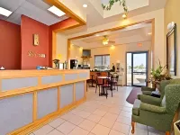 Super 8 by Wyndham Gillette