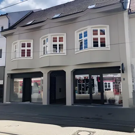 Schöndorf Hostel - Virtual Reception Отели рядом с достопримечательностью «район Братислава I»