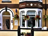 The Cameo
