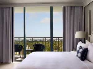 The Ritz-Carlton Coconut Grove, Miami