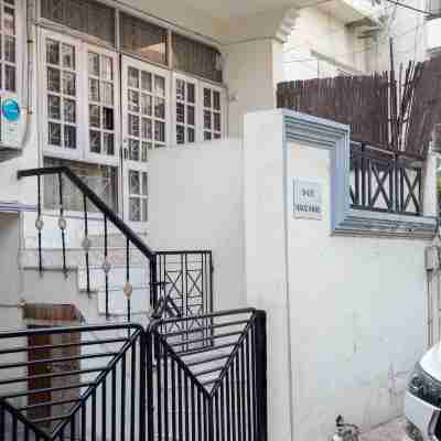 Room in BB - Hauz Khas 3 Rooms Bnb Hotel Exterior