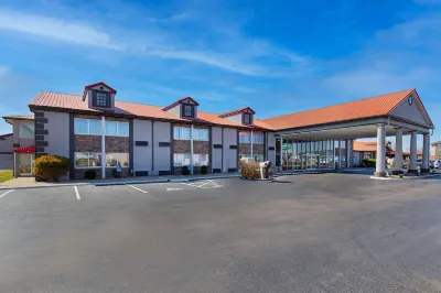 Ramada by Wyndham Bowling Green Hotel di 