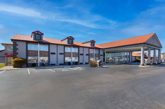 รามาดา บายวินด์แฮม โบว์ลิ่งกรีน