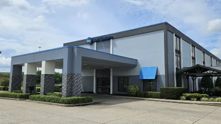 SureStay Plus Hotel by Best Western Hopkinsville Отели в г. Кристиан