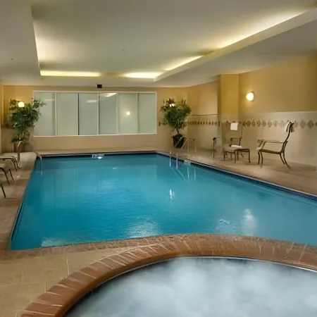 Fairfield Inn & Suites Marshall
