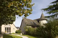 Demeures & Châteaux Auberge de la Tour - Hôtel & Restaurants - Marcolès Auvergne Hôtels à : Marcolès