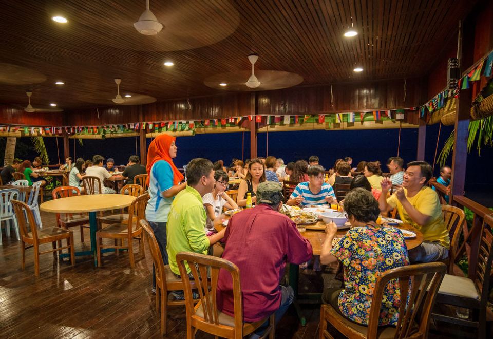 2. 주아라 비치 리..