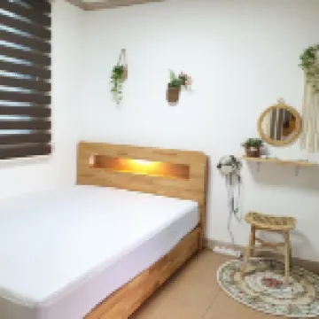 Cheongdo Oak Castle Pension