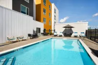 TownePlace Suites Oxford Al - Swimmingpools