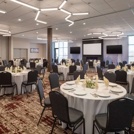 Hilton Garden Inn Visalia