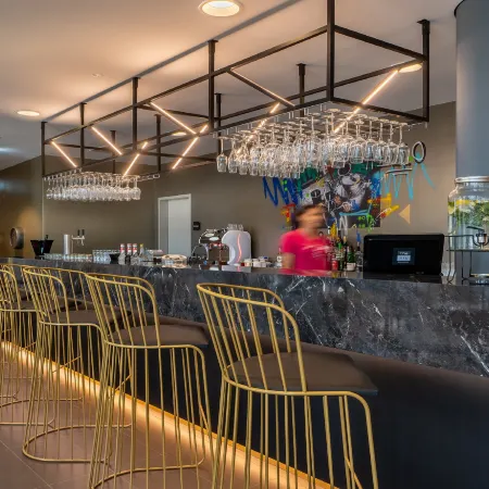 Holiday Inn - the niu, Ridge Halle Central Station by IHG