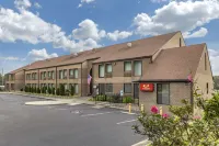 Econo Lodge & Suites Southern Pines Hotel di Southern Pines