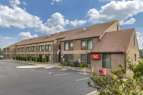 Econo Lodge & Suites Southern Pines
