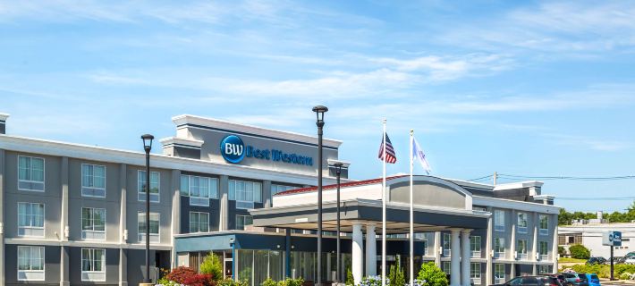 Best Western Braintree Inn Hotels in Norfolk County