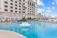 Mulberry, a Wyndham Hotel - Swimmingpools