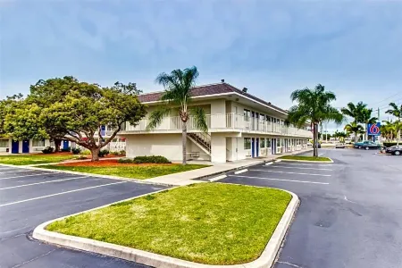 Motel 6 Venice, FL