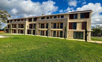 3. Ibis Sty..