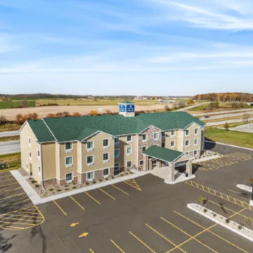 Cobblestone Hotel & Suites - Denmark