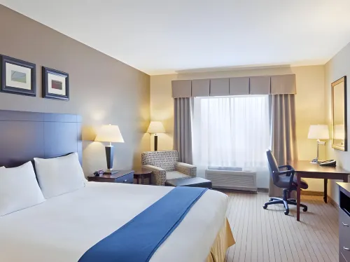 Holiday Inn Express & Suites Malone
