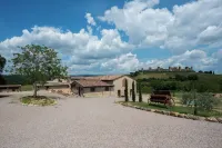 Il Borgo Apartment Pool, Wifi in Monteriggioni