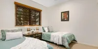Belle Escapes Ground Floor Beachfront Apartment - Appartement-Rez-de-chaussée