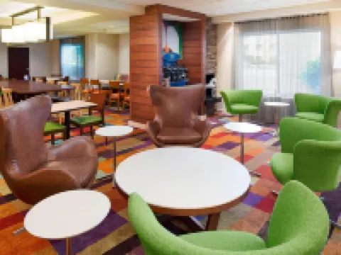 Fairfield Inn & Suites Chicago Midway Airport Hotels in Bedford Park