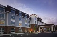 Fairfield Inn & Suites South Kingstown Newport Area - parking
