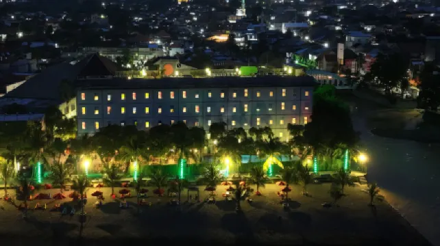 Singaraja Beach Hotel