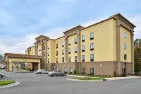 Hampton Inn & Suites Shelby Hotels near Strings Attached