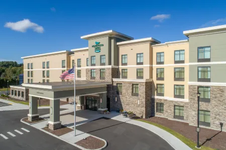 Homewood Suites by Hilton Boston Marlborough Отели рядом с достопримечательностью «Tougas Family Farm»
