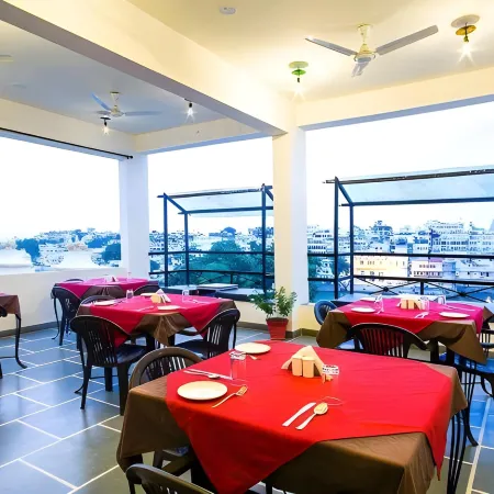 Madpackers Udaipur