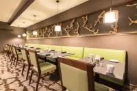 Wyndham Garden Westlake - breakfast