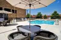 Homewood Suites by Hilton Greenville Downtown - Rooftop Pools