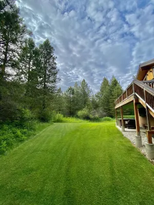 Scenic Luxury on 12 Private Acres at the Grand & Beautiful Natapoc Lodge