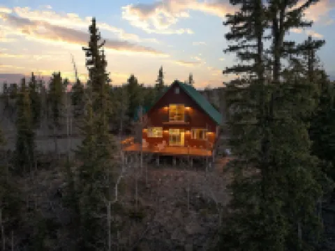 Horseshoe Hideaway with Sunset Views