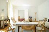 Appartement T3 Dans une Maison de Caractère à Proximité du Centre Ville