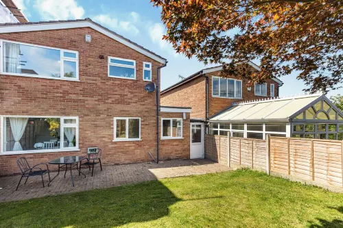 Desirable Homely Retreat