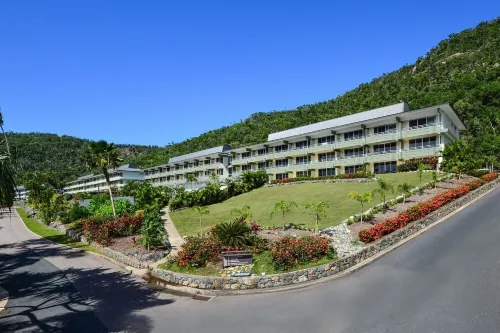 Hibiscus Lodge 1 - Ground Floor Apartment