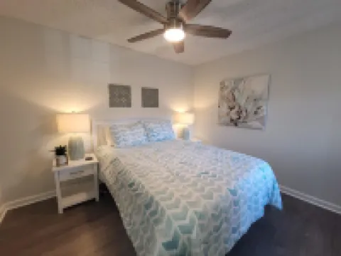 Auburn unit located less than 1 mile from university