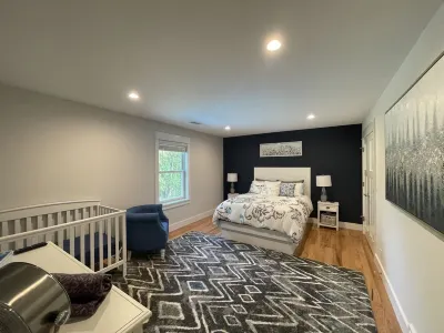 6-bedroom vacation home just a 5-minute walk to Lake Michigan