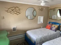Direct Lakefront Living - Floating Dock, Boat Watching, Kayaks, & EV Charger
