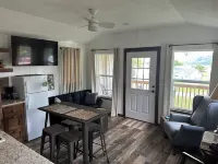 Cozy Lakeview Cabin, Boat Parking, Breathtaking Lake View, One Hour from Tulsa