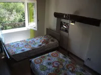House, private pool, at the foot of Mont Ventoux between Sault and Monieux Hotels in Monieux