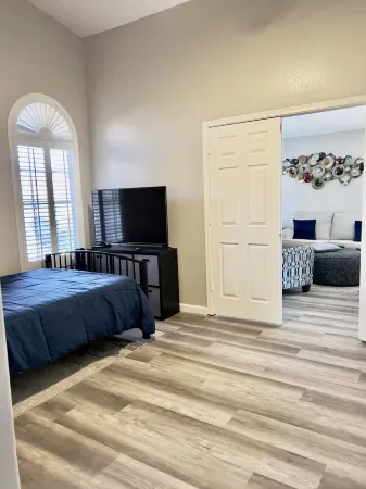 Desert Oasis w/ Pool!! Fun In The Sun! Отели рядом с достопримечательностью «Рипариан Презерв эт Уотер Ранч»