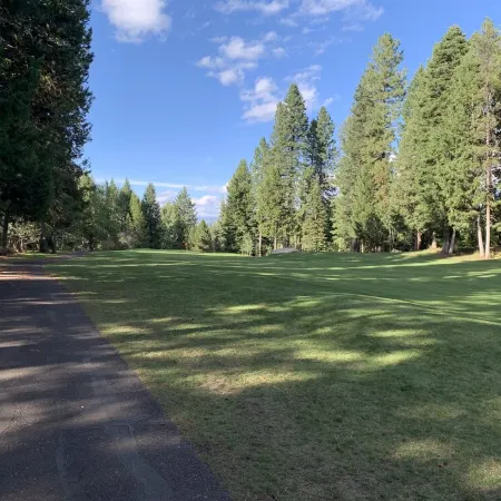 Freshly renovated golf course condo near downtown McCall and Payette Lake!