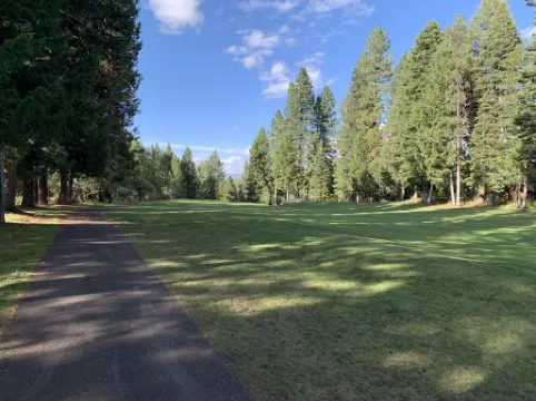 Freshly renovated golf course condo near downtown McCall and Payette Lake!