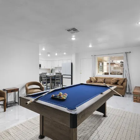 Cute Casa! 3 Bed/2 Bath/ Game room- Sleeps 10! Отели рядом с достопримечательностью «Замки-н- Судна»